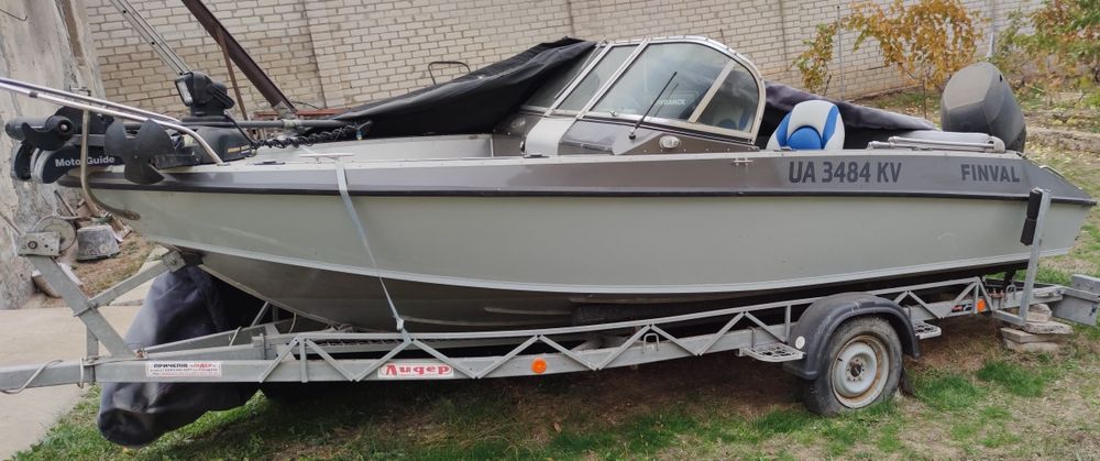 Катер Finval 500.