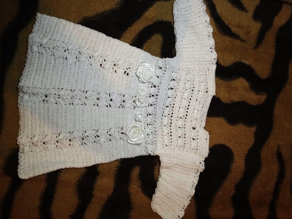 Sprzedam śliczny szydełkowy komplet do chrztu dla dziewczynki