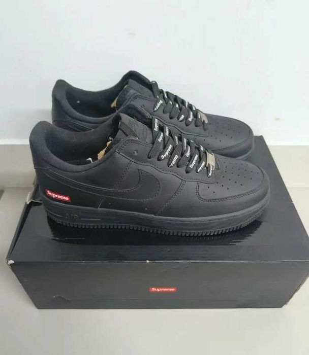 "Buty koszykówki "Nike_Air_Force_1_Low_Supreme_Black_Roz.40.5