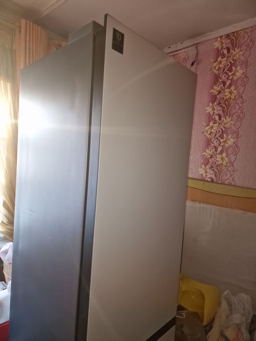 SAMSUNG Холодильник NO FROST INVERTOR с морозилкой НОВИЙ