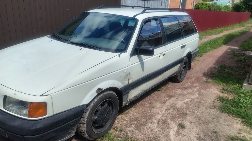Volkswagen Passat B3  1989 рік універсал