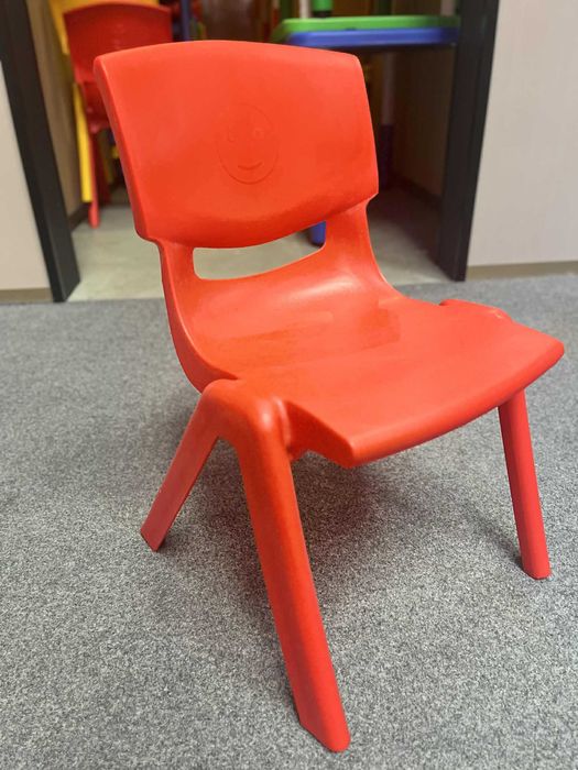 Stoliki i krzesełka dziecięce – komplet kolorowy