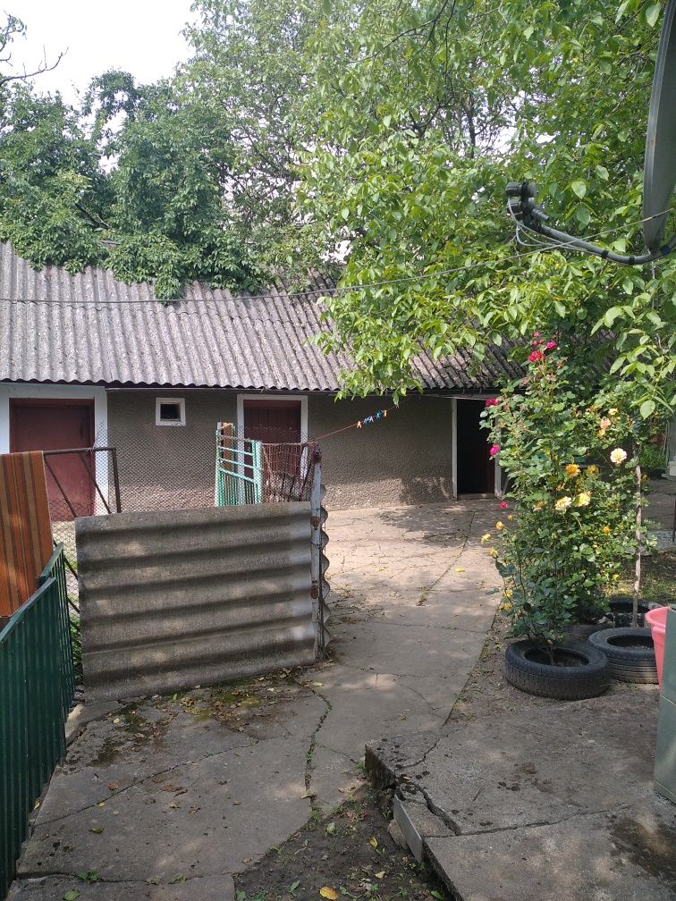 Житловий будинок в с, Яруга