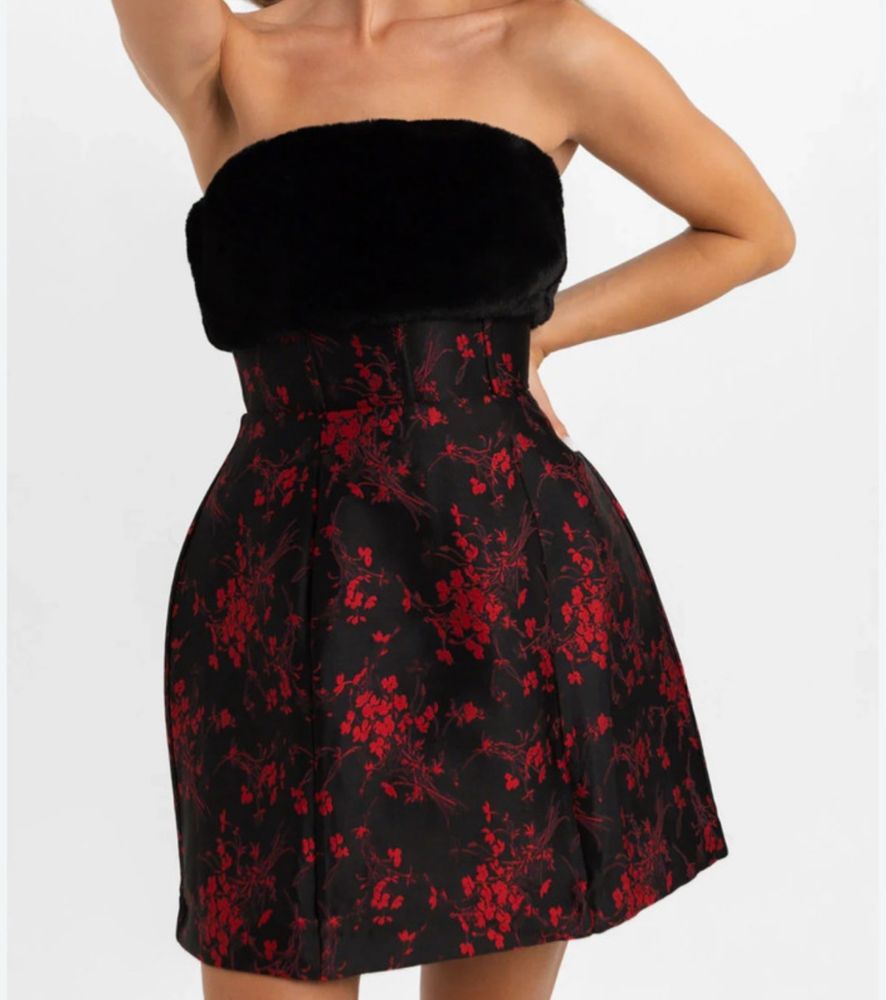 Sukienka z futerkiem wzór. ASOS. Vintage. Aesthetic. Glamour. Opium.