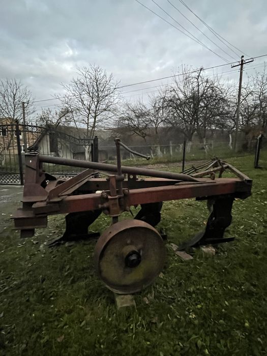Продам плуг до трактора