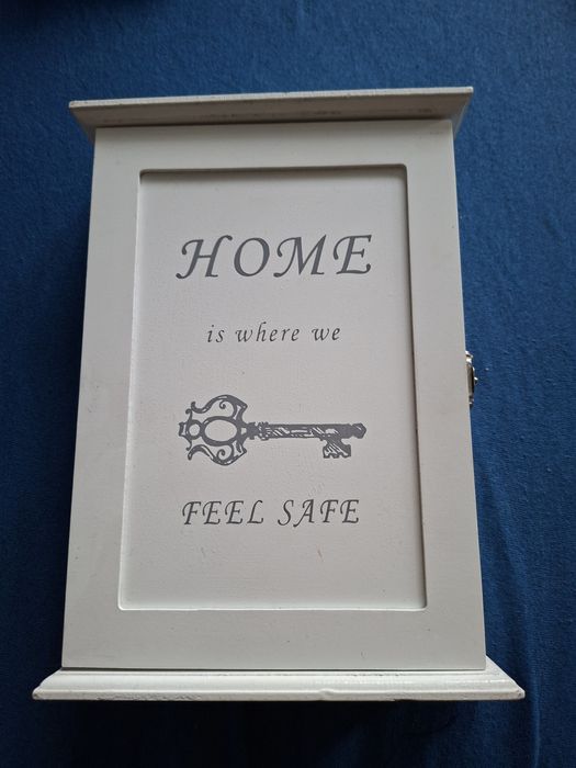 Skrzynka szafka na klucze