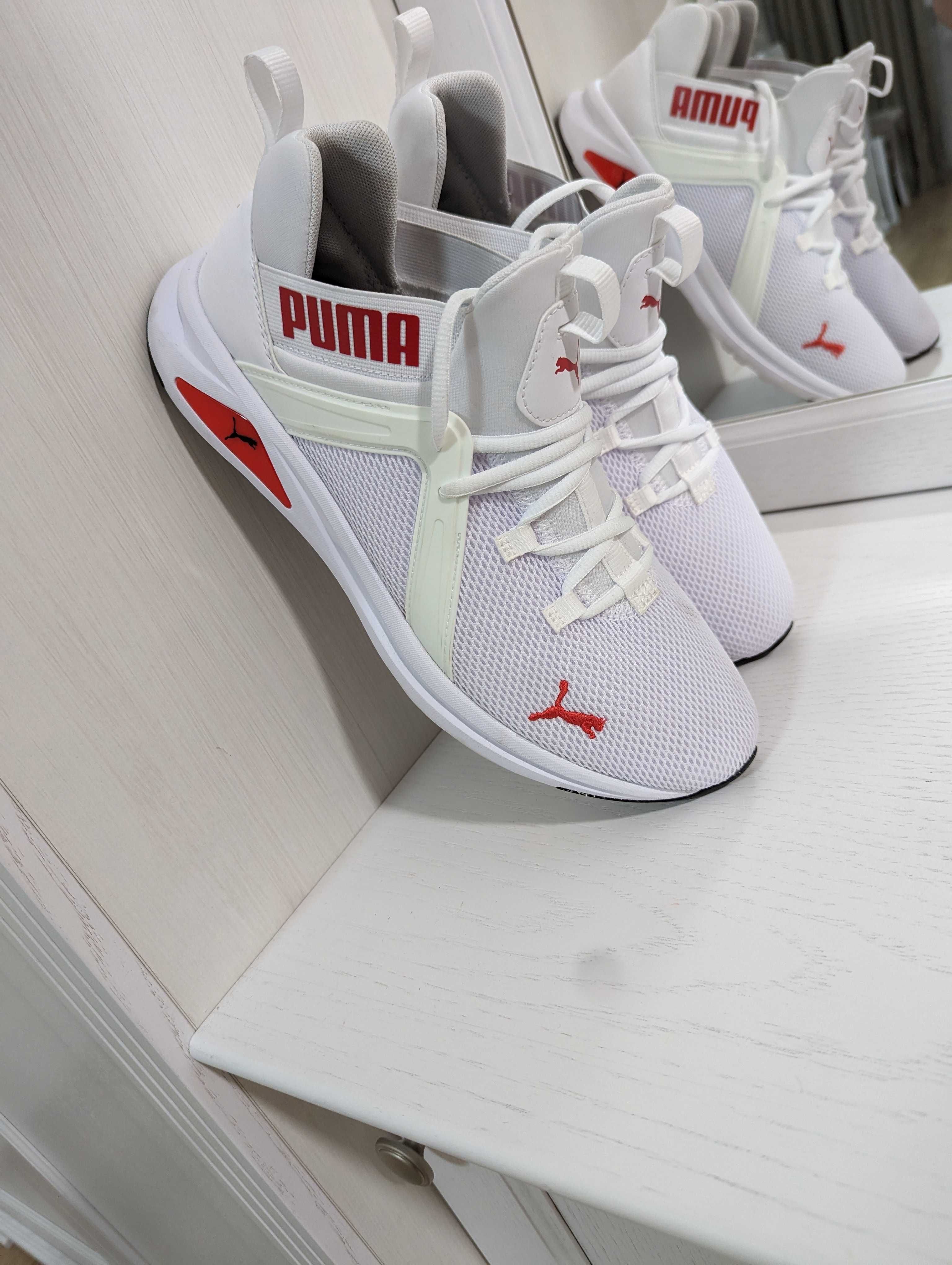 Нові кросівки Puma