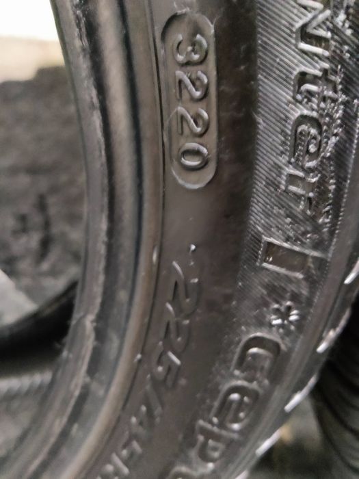 Opony zimowe 4 szt. Hankook Winter i*cept evo2 W320B 225/45R18 95H XL