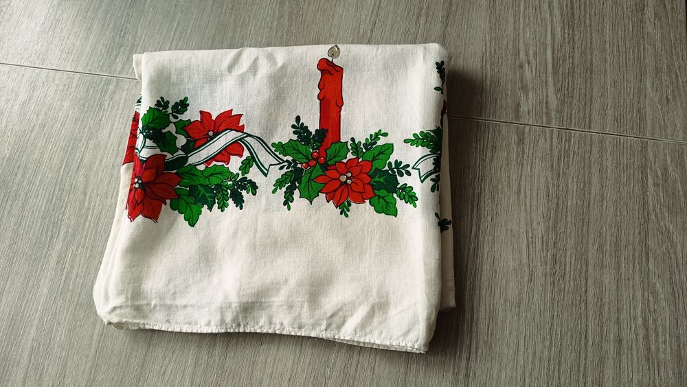 Vintage Obrus lniany 120x140 ze świątecznym motywem
