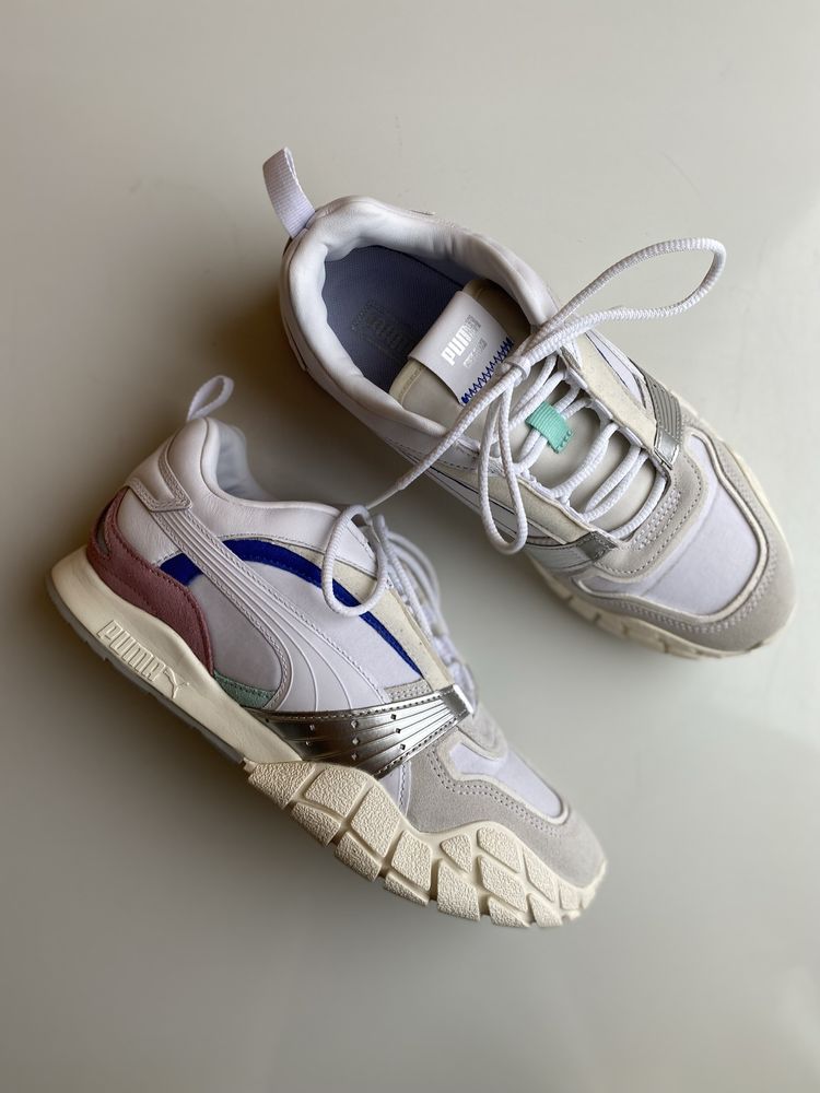 Оригінальні жіночі кросівки Puma Kyron Awakening, 38 розмір