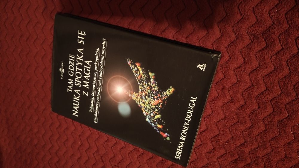 Tam gdzie nauka spotyka się z magią Serena Roney-Dougal