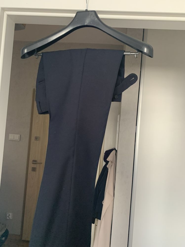 Garnitur męski granatowy Recman r. 46 slim