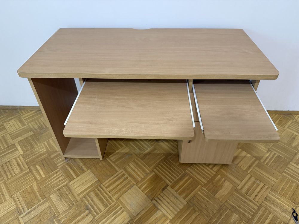 Biurko komputerowe używane