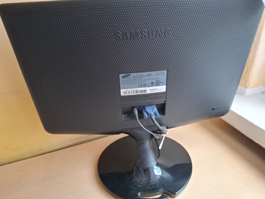 Monitor Samsung 14"