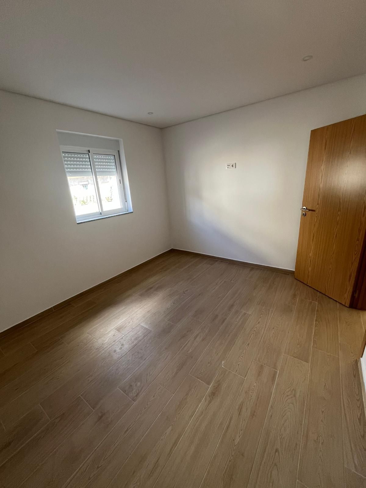 Arrendo andar moradia T2