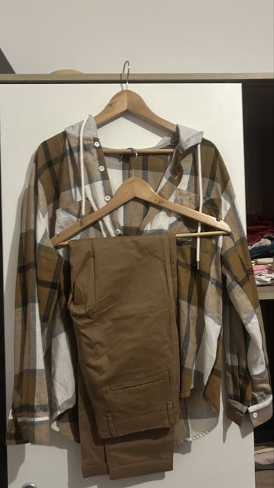 Roupa de homem em bom estado