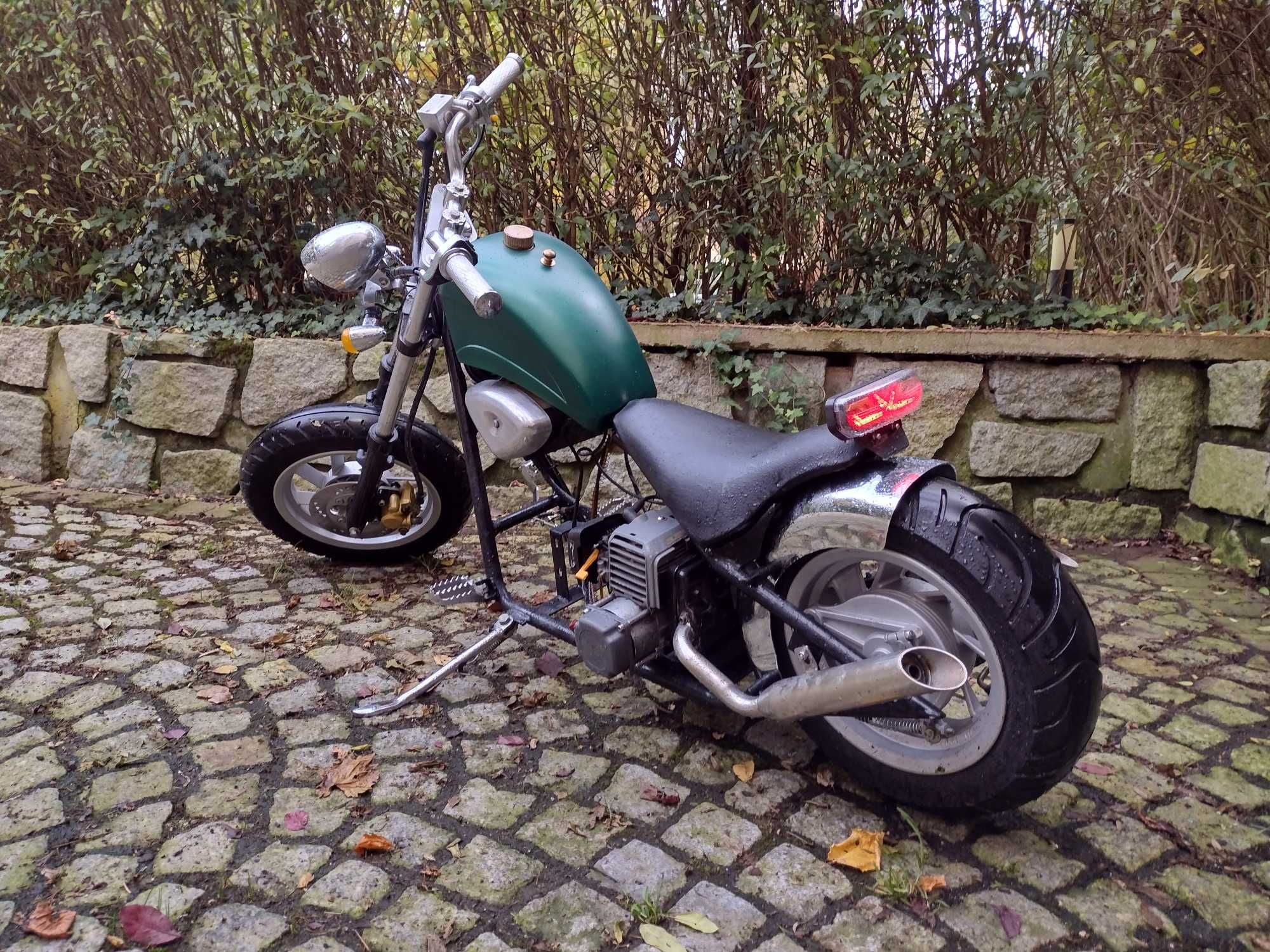 Minichopper , mini Harley skala 1-2