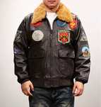 Męska kurtka skórzana bomberka pilotka top gun naszywki army skóra