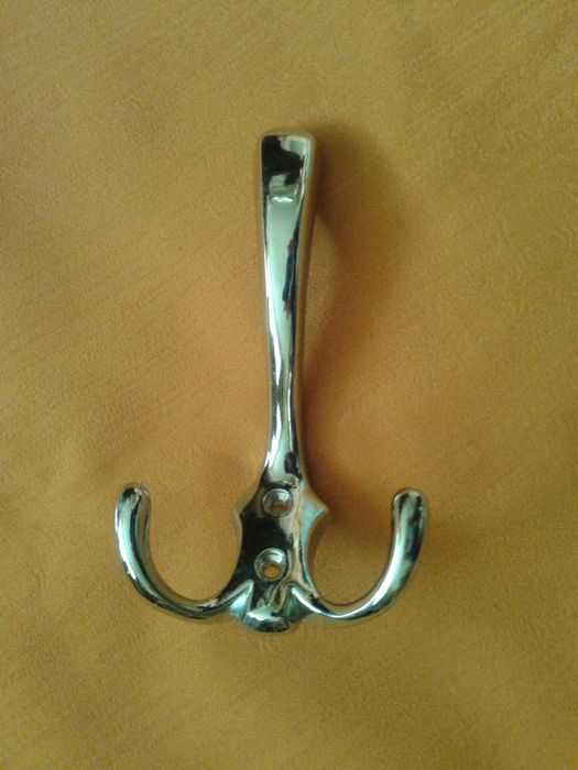 Wieszak ścienny metalowy.Zawieszka,haczyk.Hak