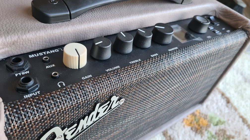 Amplificador Fender Mustang  LT40S