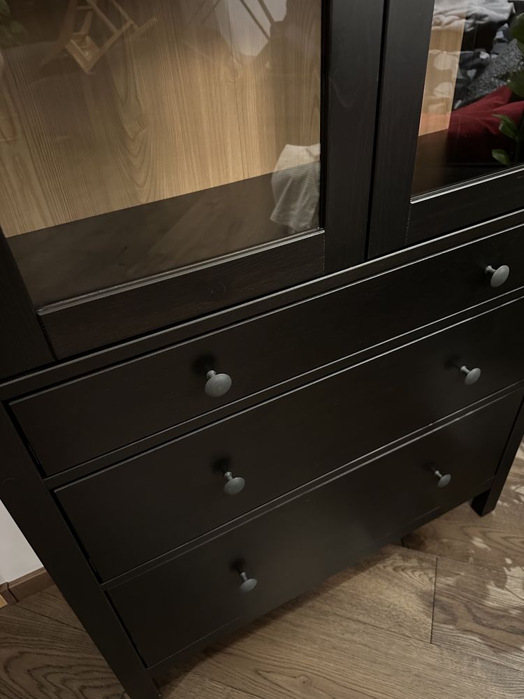 Witryna Hemnes Ikea