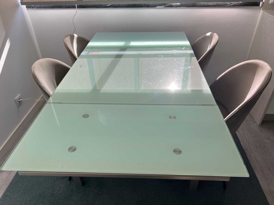 Mesa de cozinha extensível