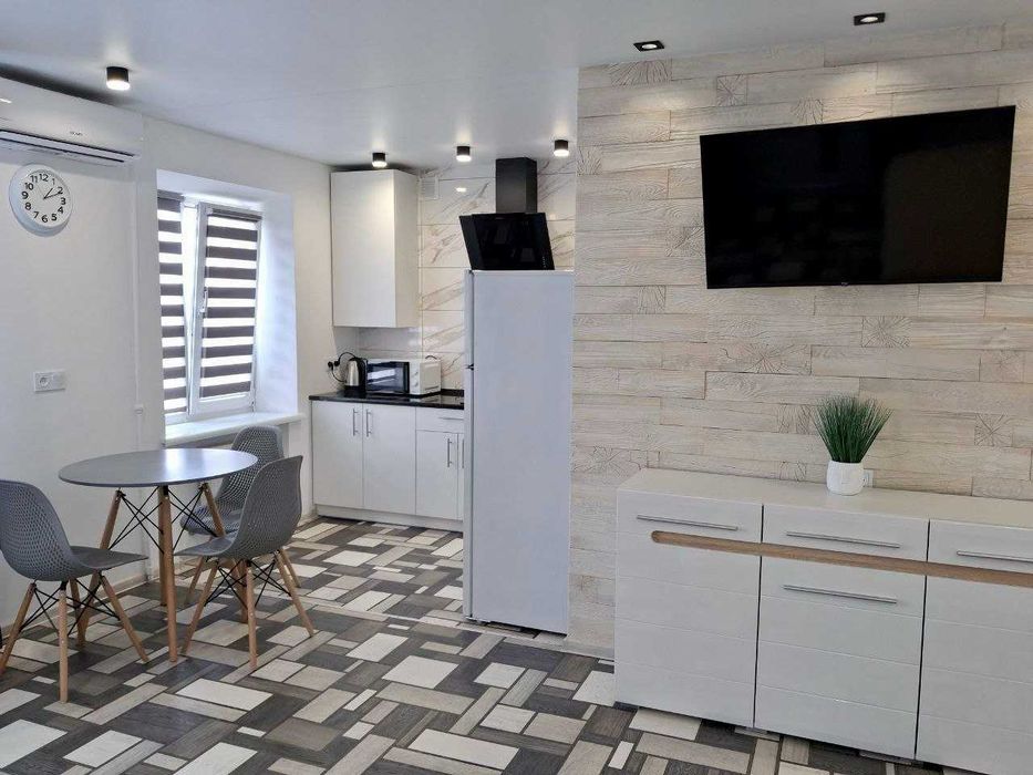 Посуточно, Центр,2-х ком, документы,стоянка, Люкс