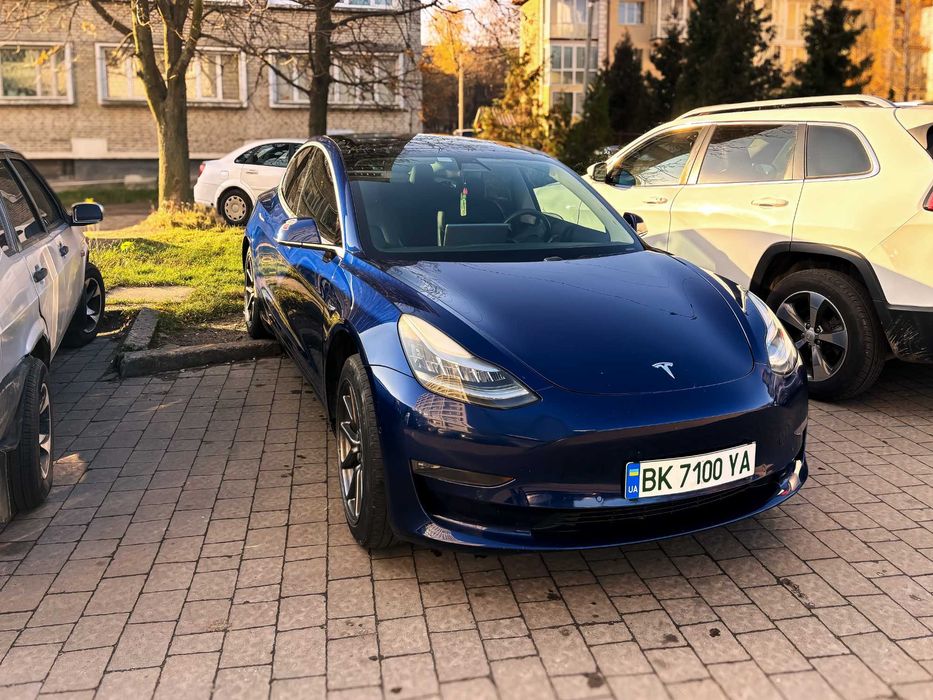 Тесла модель 3, Tesla model 3 SR