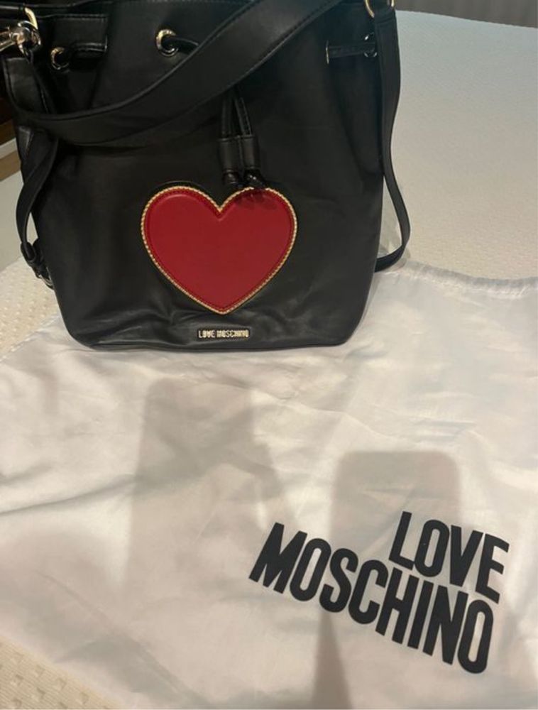 Bolsa da Love Moschino como nova ORIGINAL