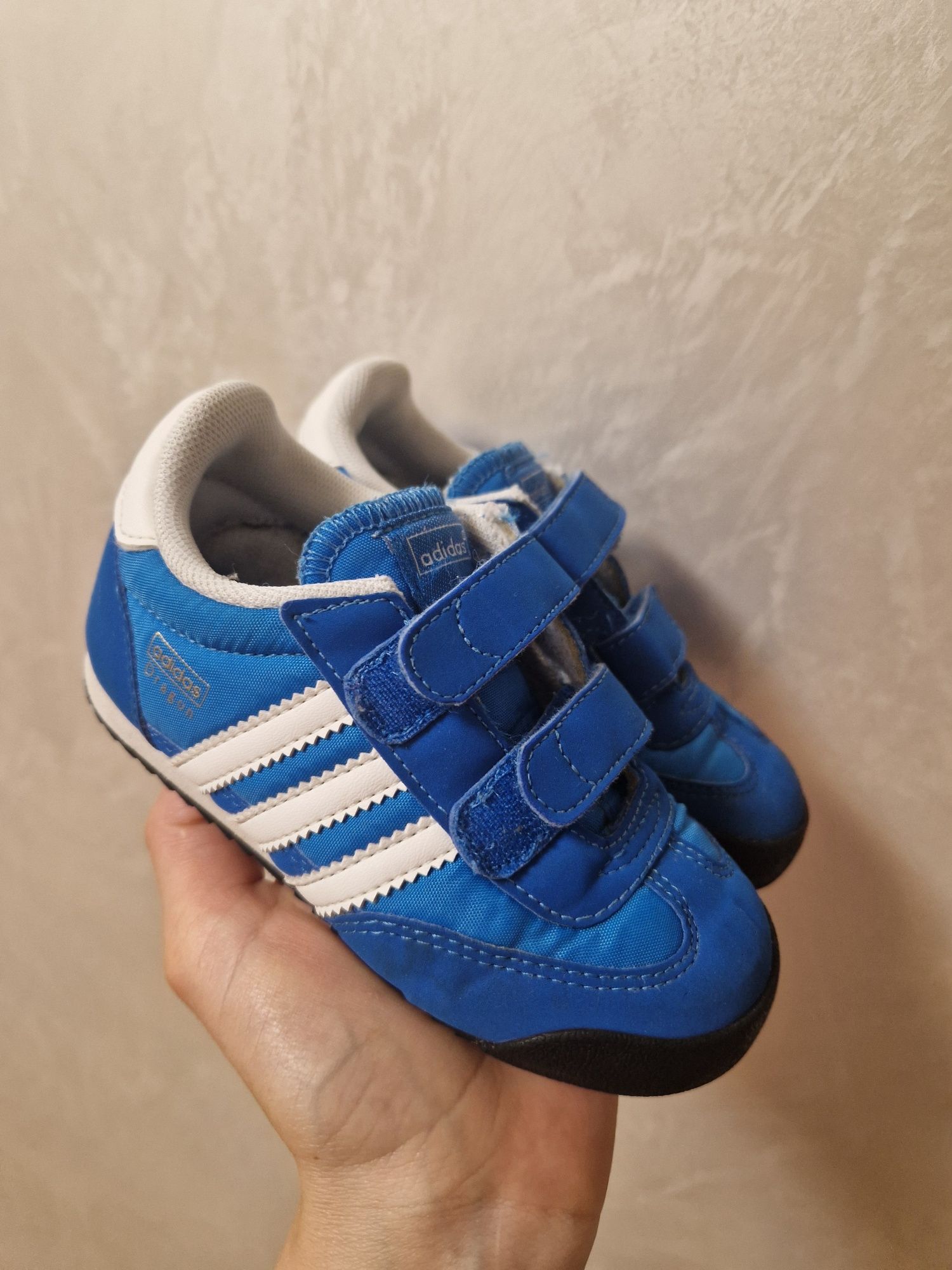 Adidas кросівки 24розмір