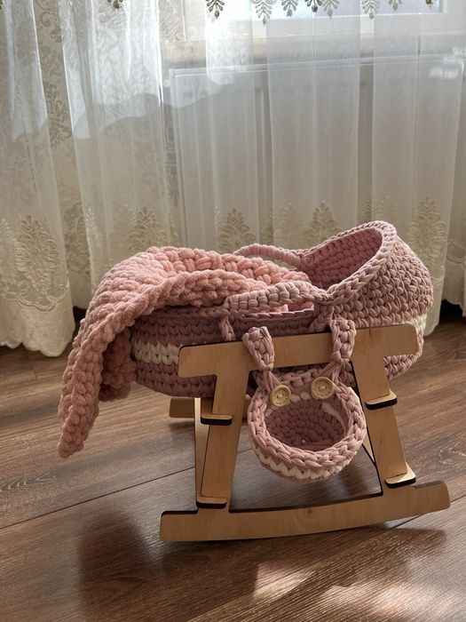 В'язана люлька ручної роботи