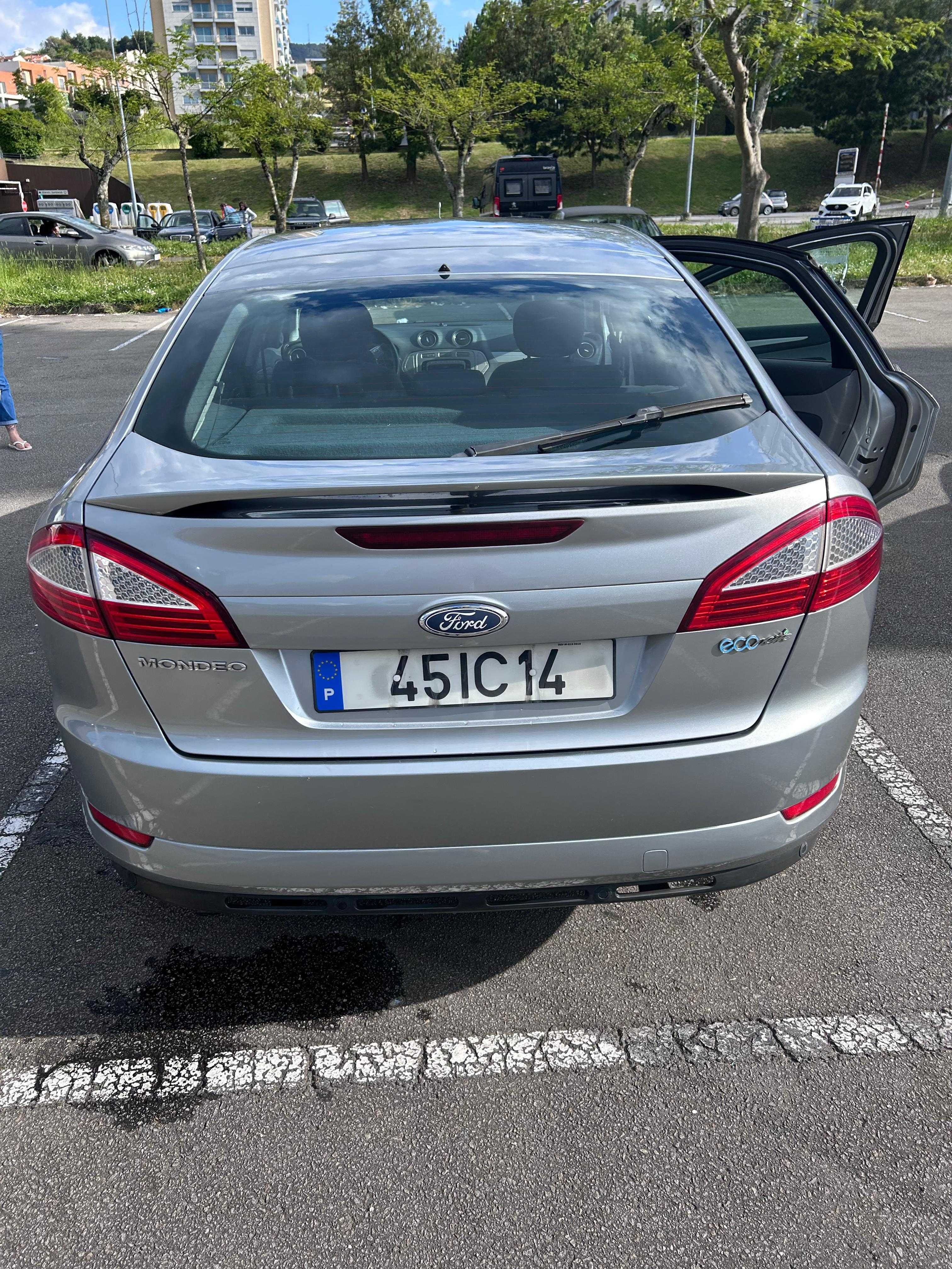 Carro Ford Mondeo