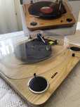Gira discos de vinil ION