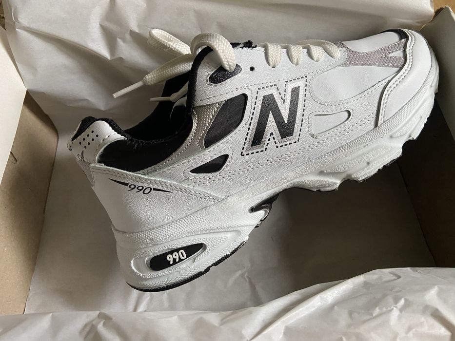 Кросівки чоловічі New Balance 42р