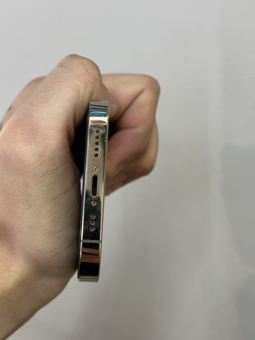 Вживаний Apple iPhone 14 Pro ( GOLD ) 128Gb