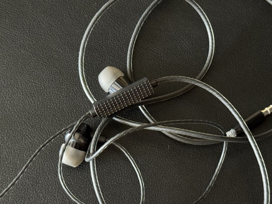 Słuchawki Floveme dokanałowe z mikrofonem przewodowe mini jack 3.5mm