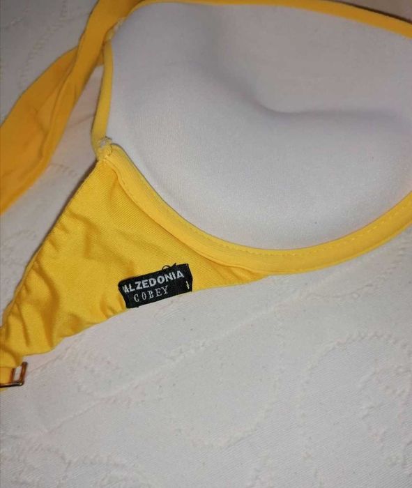 Vários Bikinis parte de cima Calzedonia