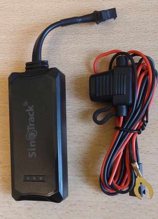 GPS-трекер SinoTrack ST-900