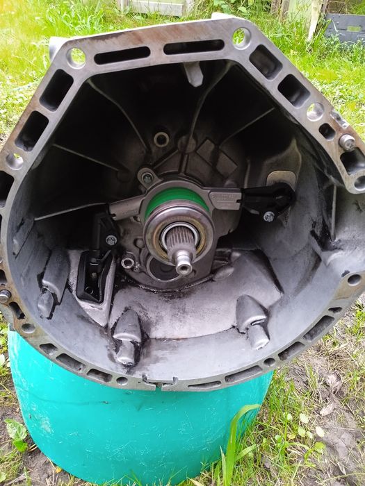 Vendo caixa de velocidades Mercedes