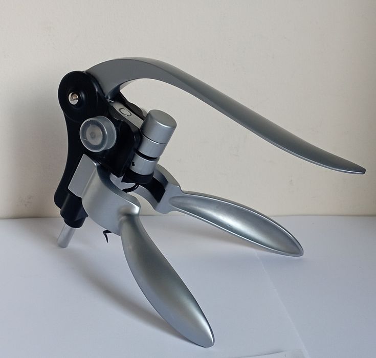 Luksusowy otwieracz do wina-korkociąg