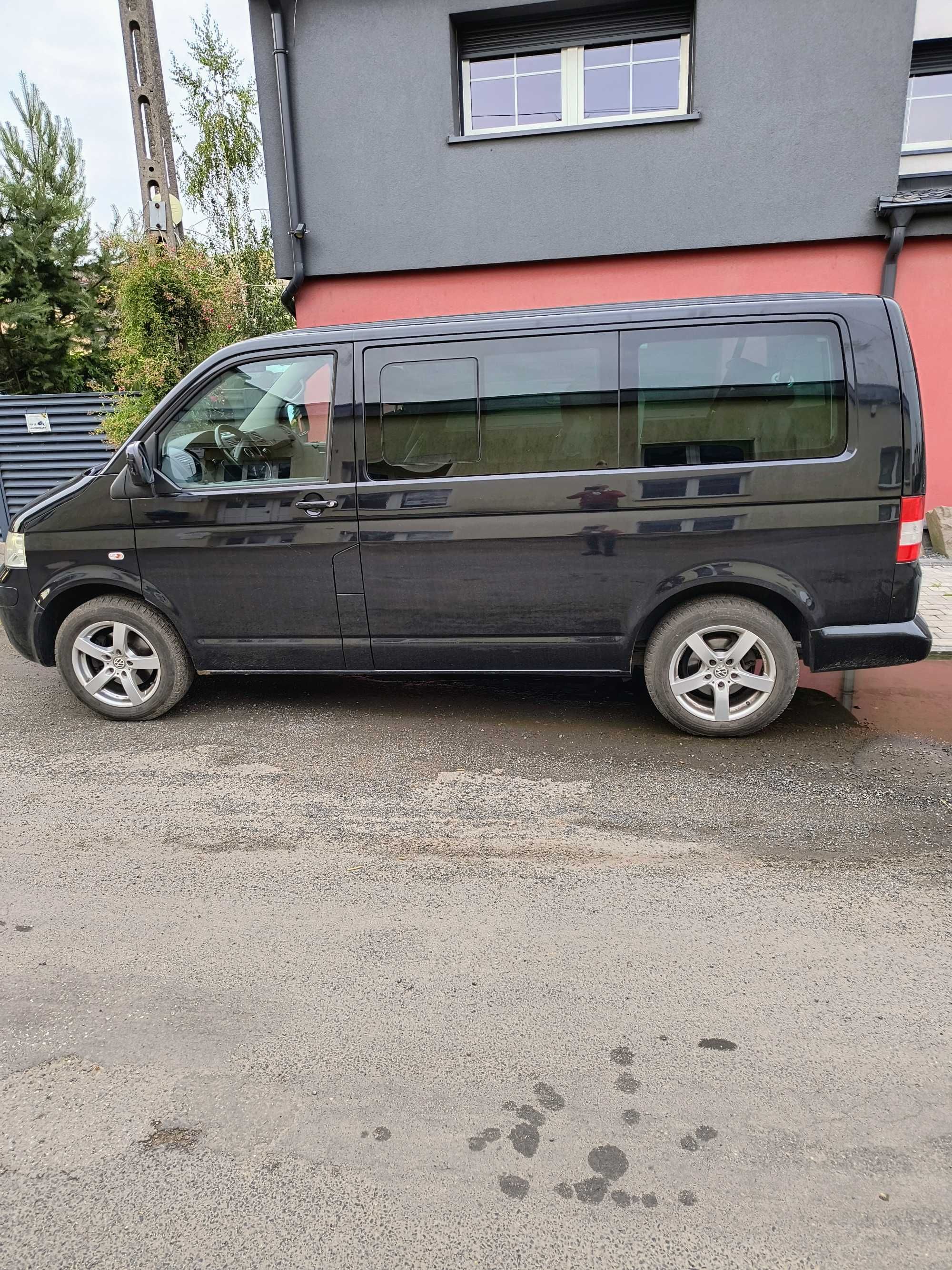 Volkswagen T5 Caravelle 2.5 130KM TDI