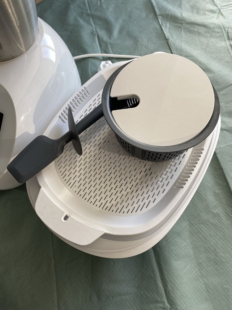 Yammi 3, apenas um ano de uso. Com garantia ainda.