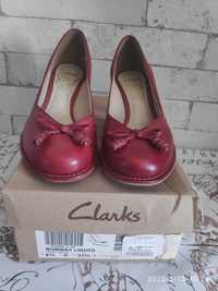 Туфли женские классические  Clarks
