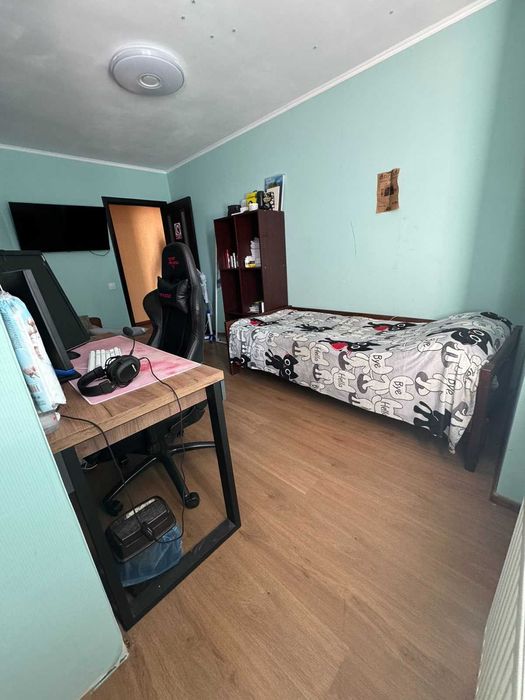 Дворівнева квартира на Виставці, вулиця Будівельників