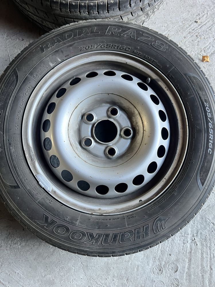 Sprzedam koła od Vw T5 205/65/R16C, felgi z oponami