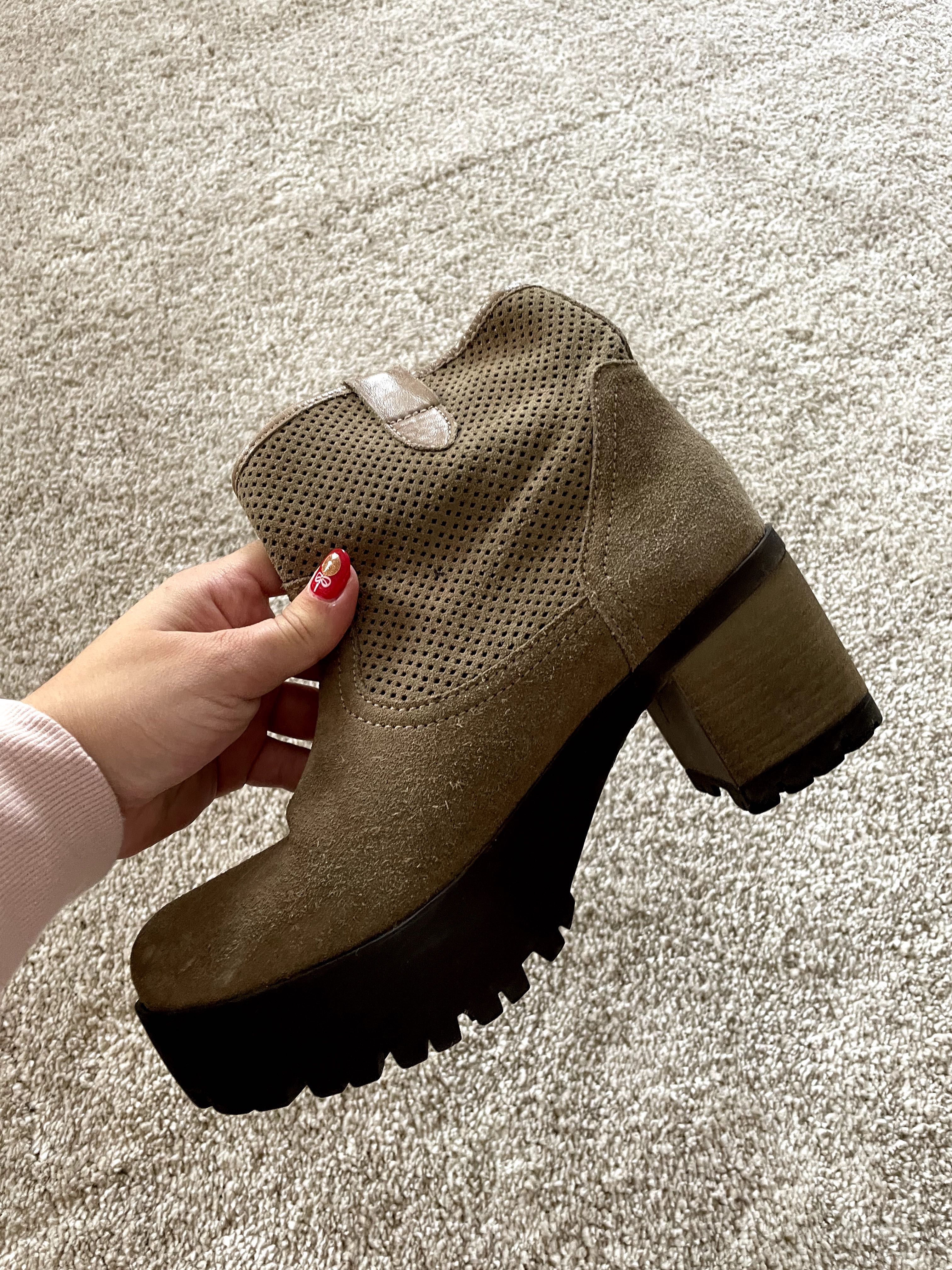 Botas castanhas 38