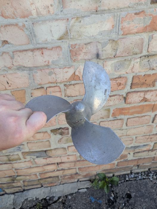 Лодочный винт для мотора