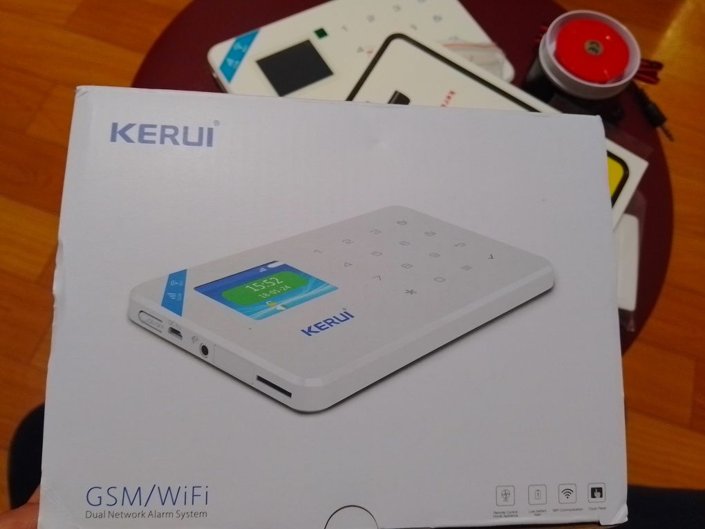 GSM / WIFI Сигналізація KERUI W181