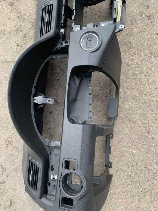 deska rozdzielcza konsola kokpit volkswagen passat b6 b7