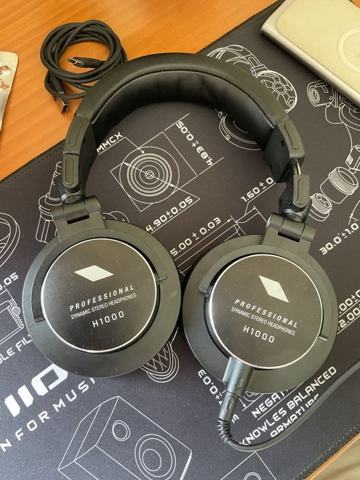 Monitores M-Audio 4inc+ phones Eikon H1000 + misturadora Ddj200